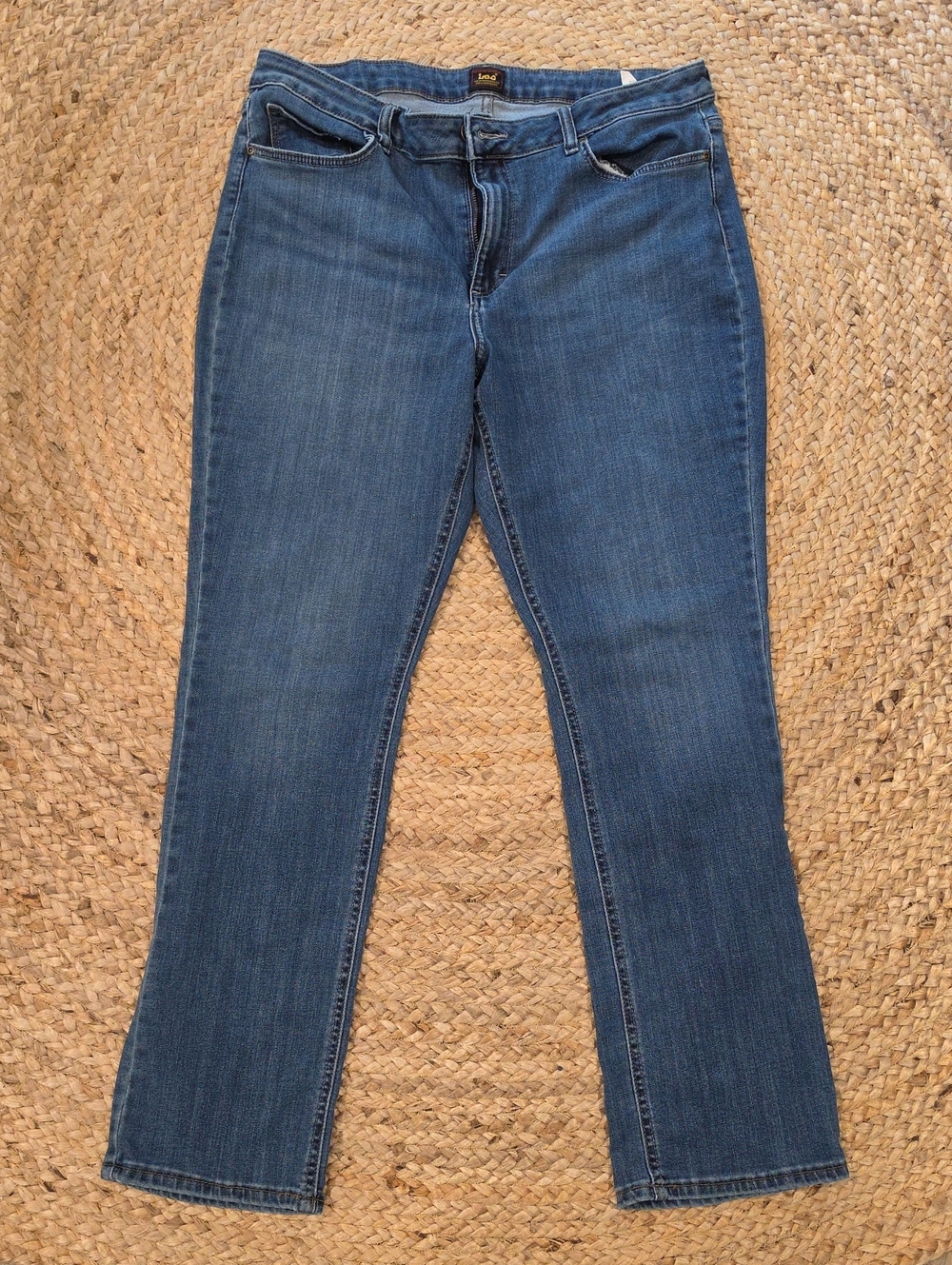 Lee Women's Straight Leg Jeans in Dark Blue Wash